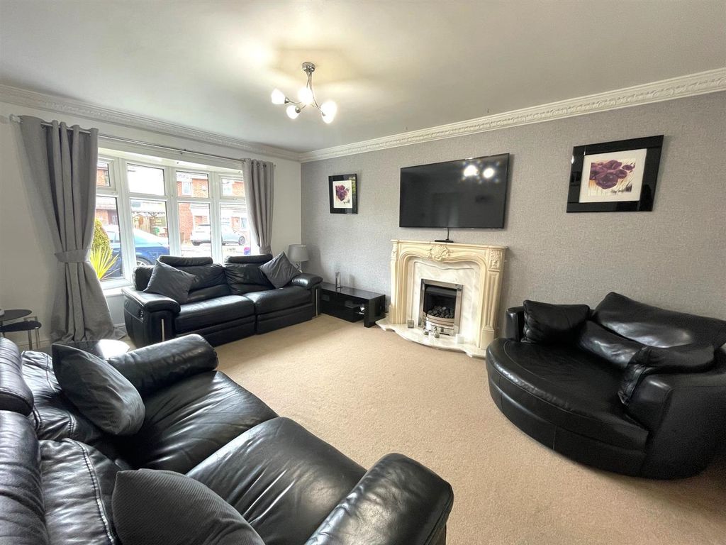 Property photo 2 of 29 c1.Jpg