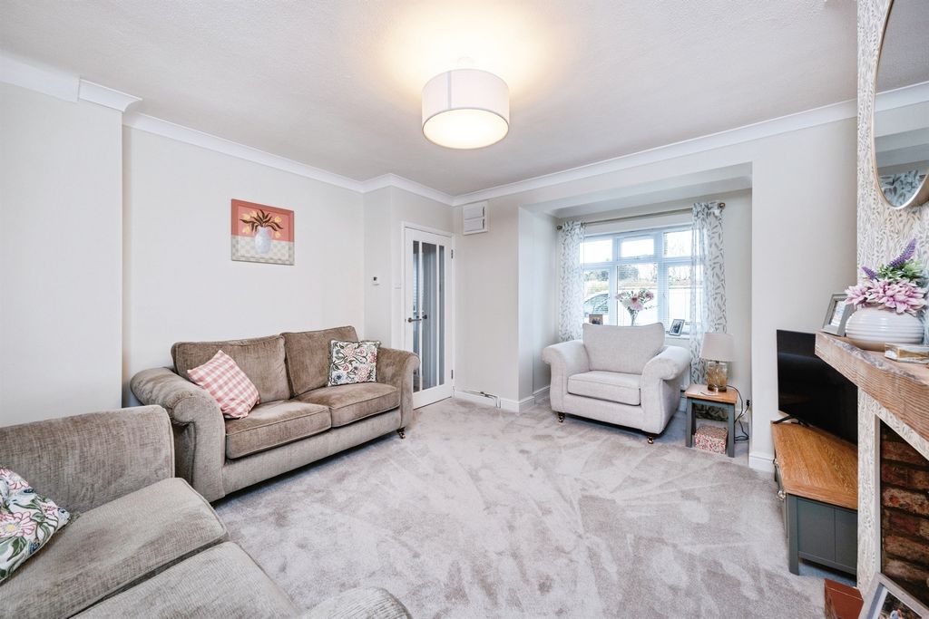 Property photo 2 of 17