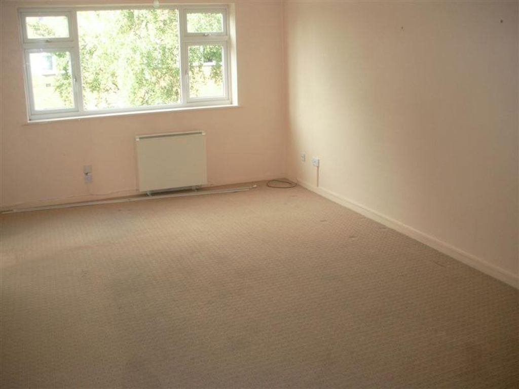 Property photo 3 of 6
