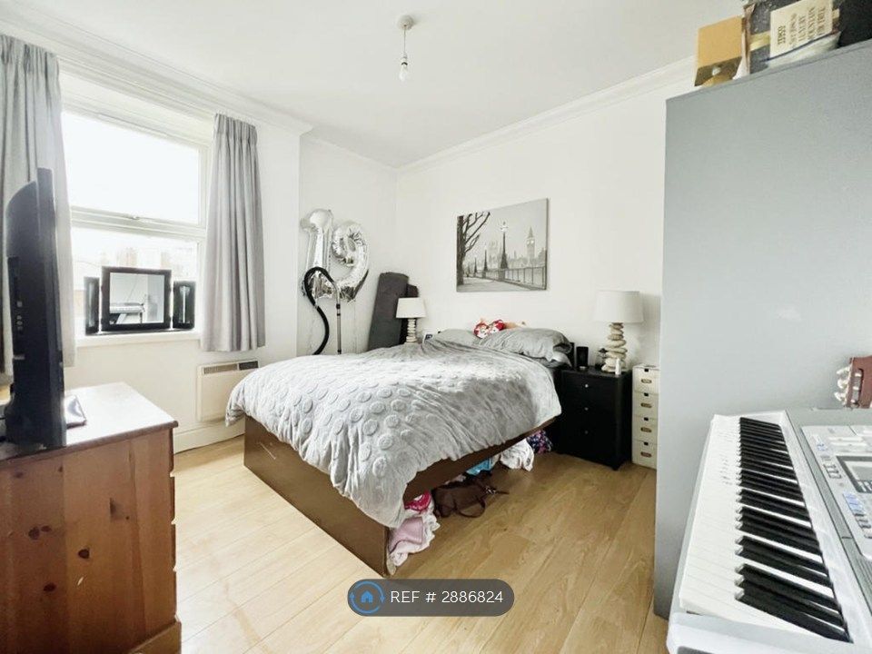 Additional image 4 of 2 bed flat to rentGeorge Street, Ryde PO33