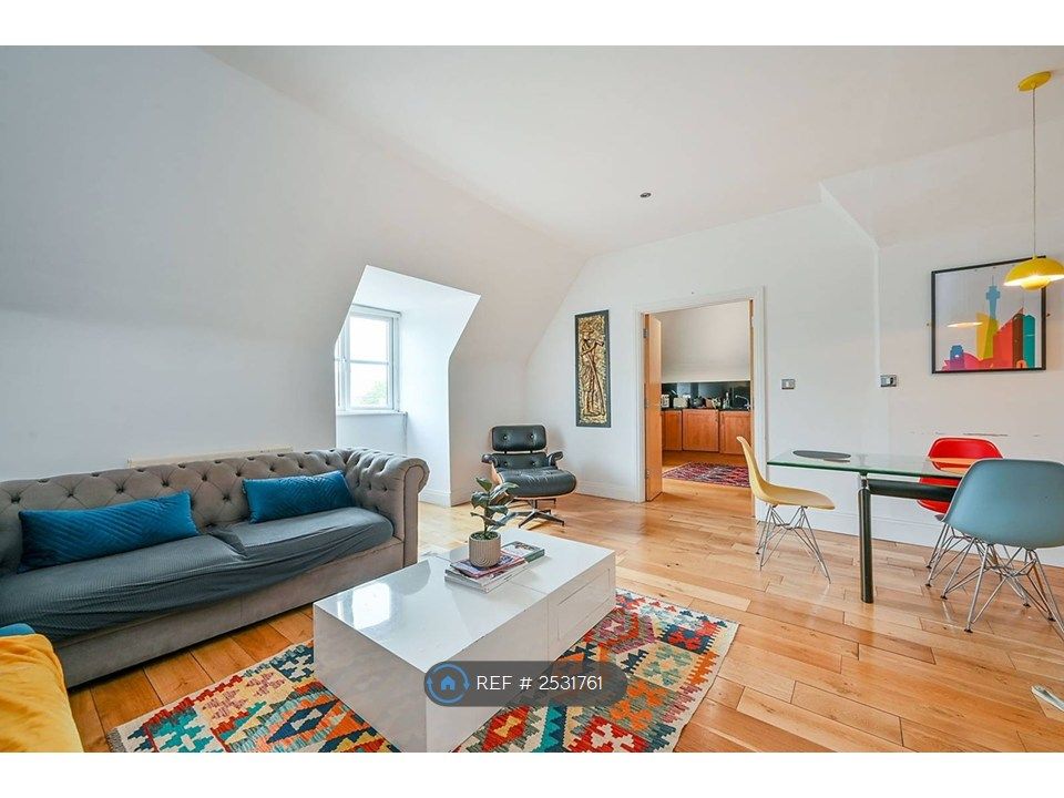 Property photo 2 of 9 Living Room