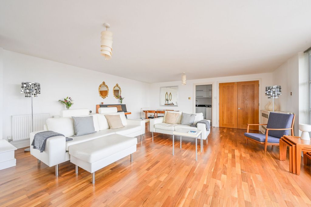 Property photo 1 of 27
