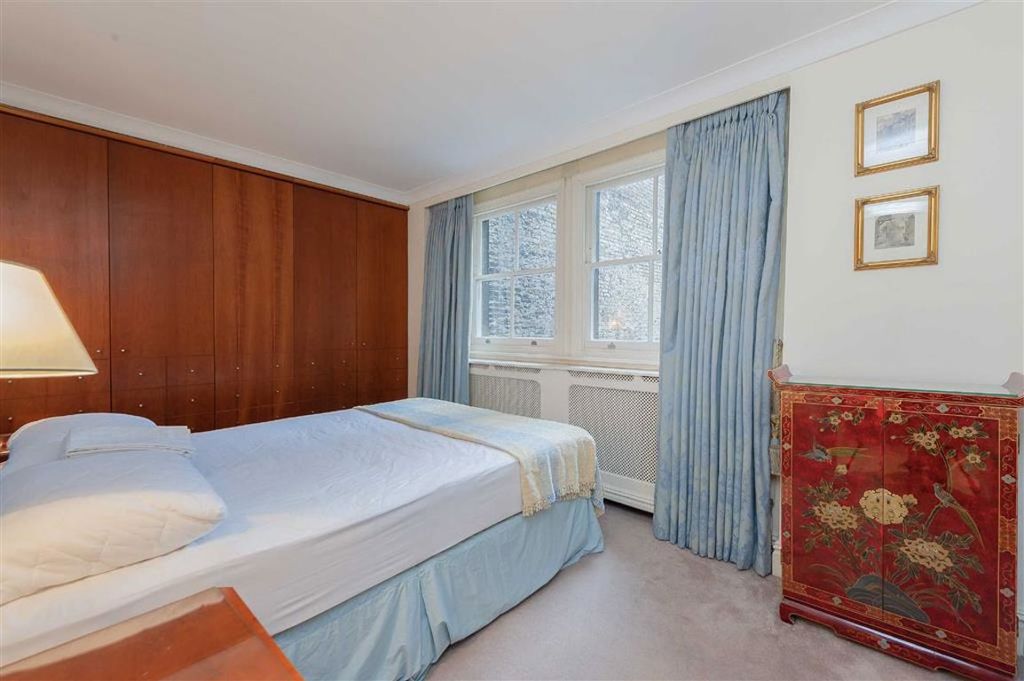 Property photo 3 of 4