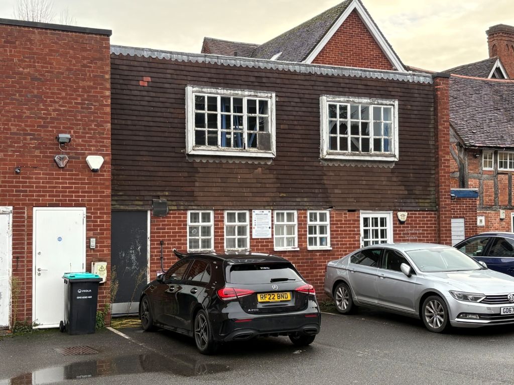Property photo 1 of 3