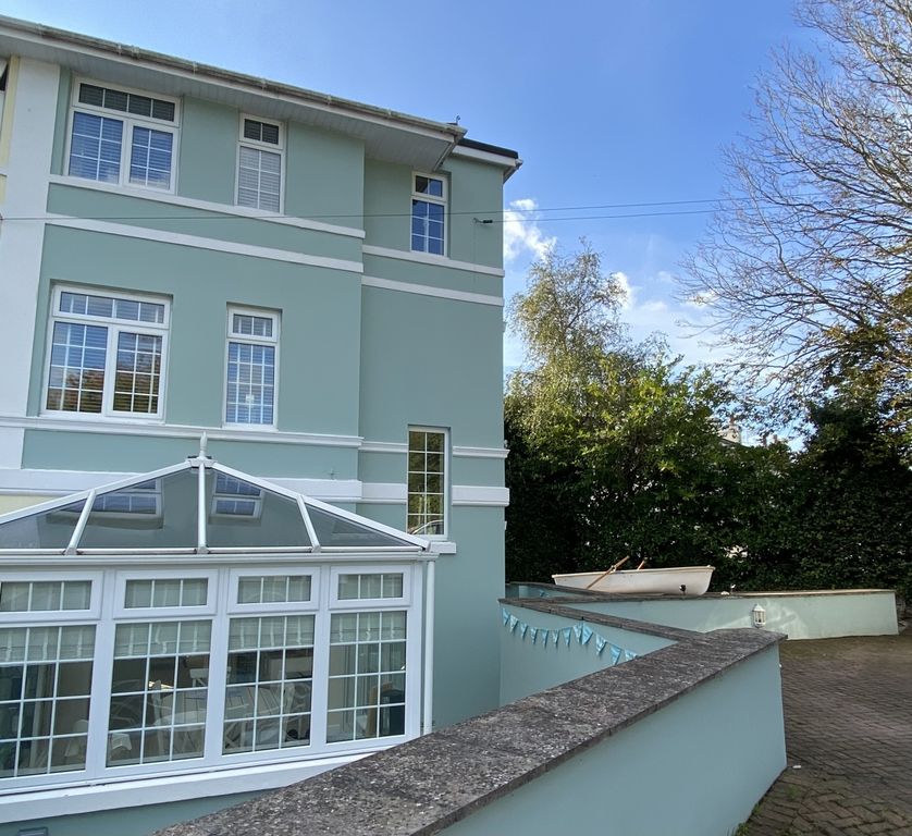 Property photo 1 of 16 Front View