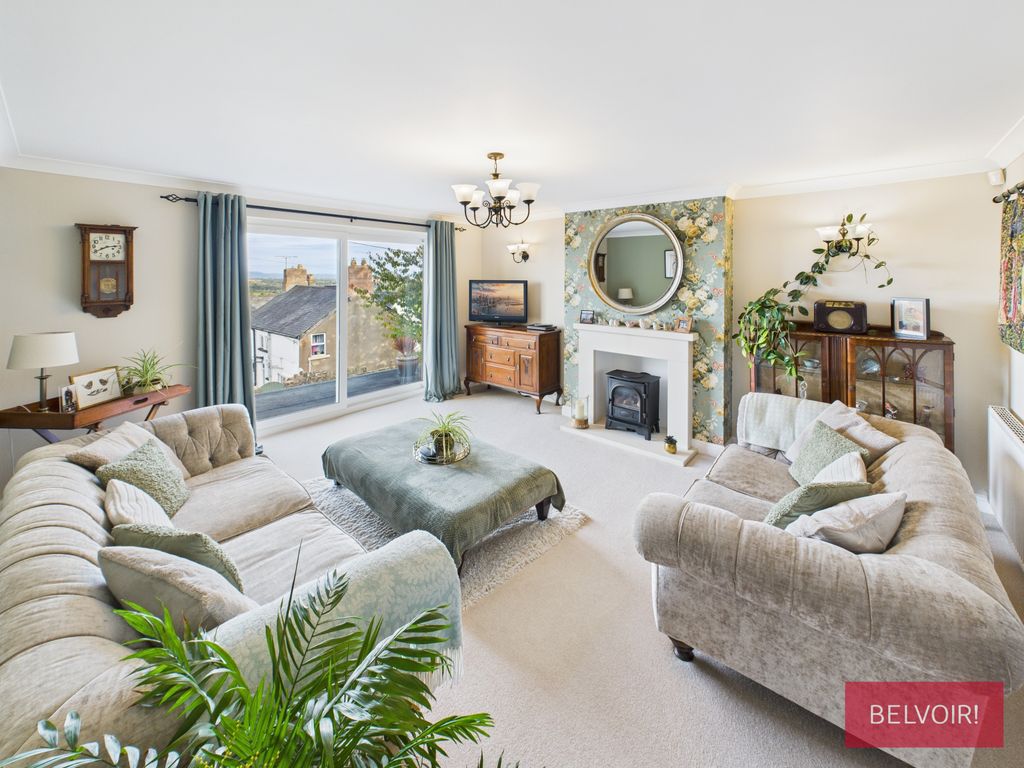 Property photo 3 of 27