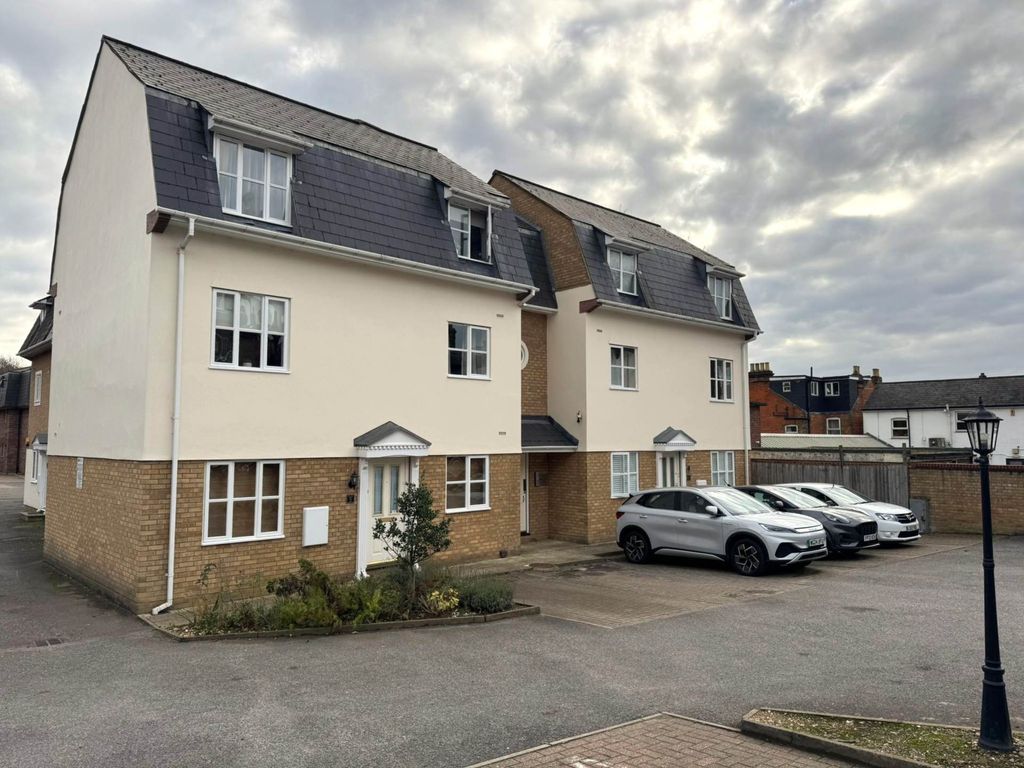 Property photo 2 of 6