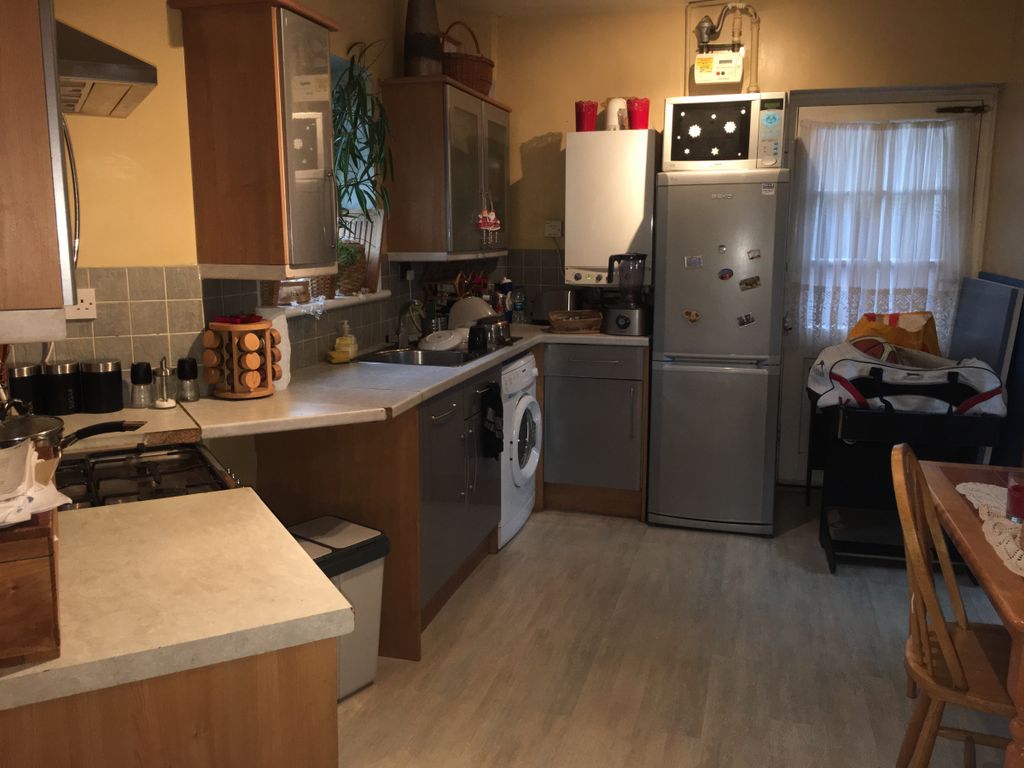 Property photo 3 of 11
