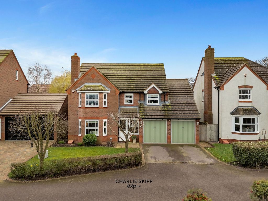 Property photo 1 of 33