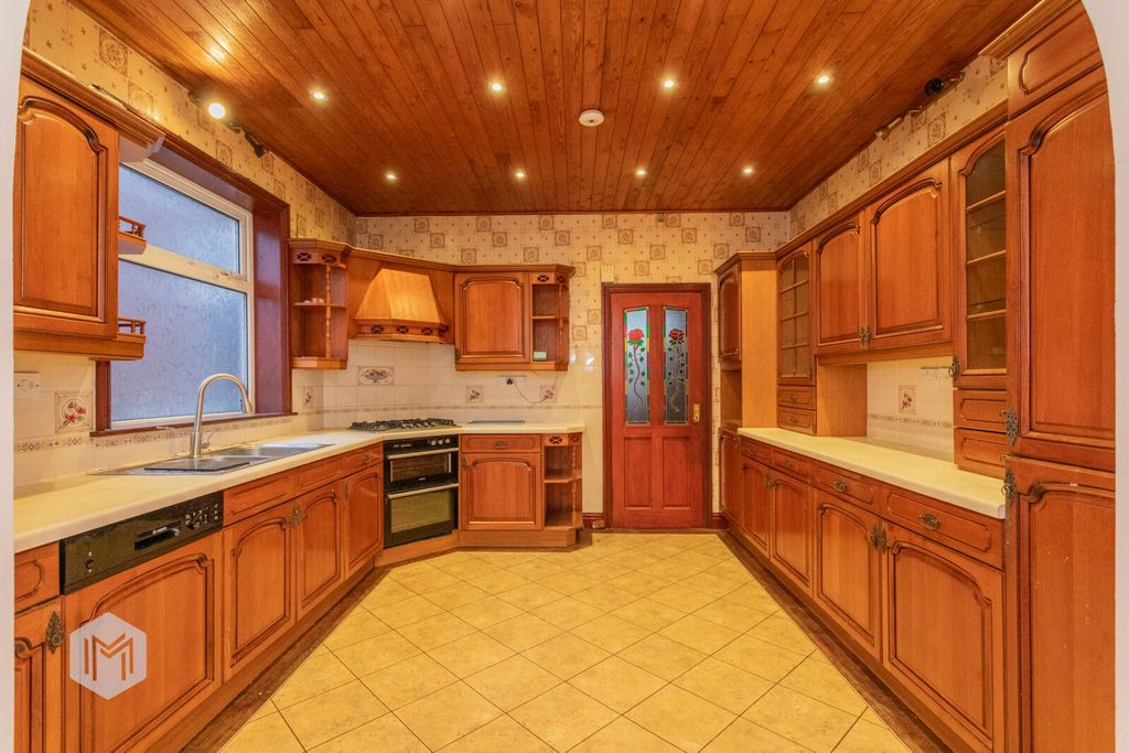 Property photo 3 of 29 Picture No. 15