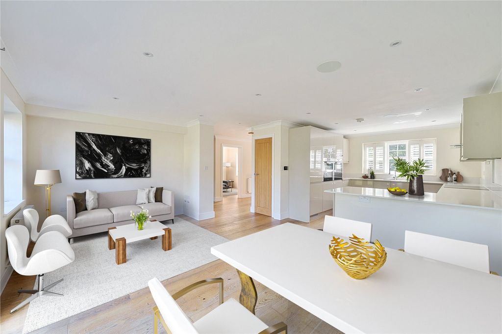 Property photo 2 of 16 Picture No. 25