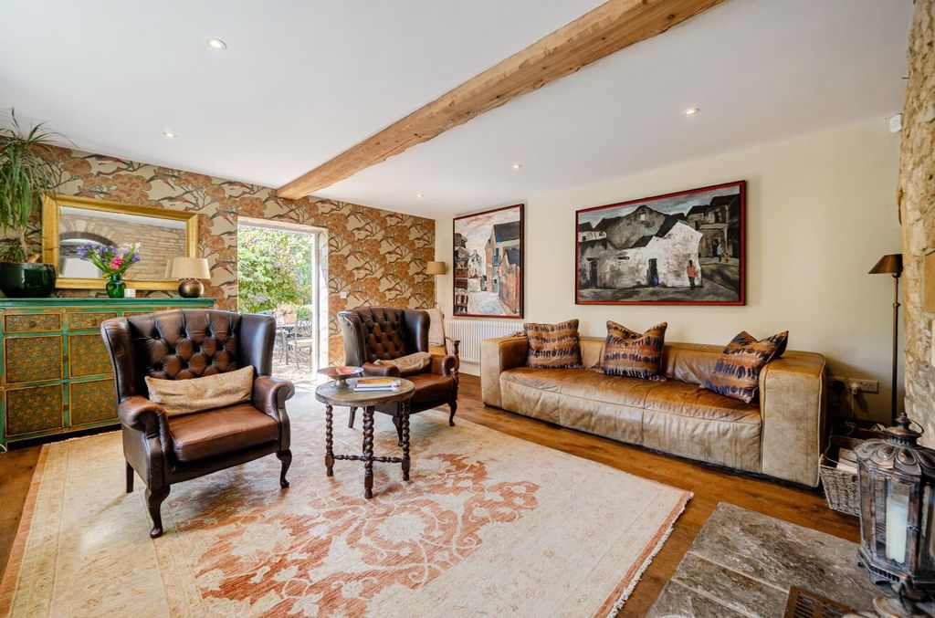 Property photo 2 of 24 1496157-20-6A5E46B8794Bb.Jpg