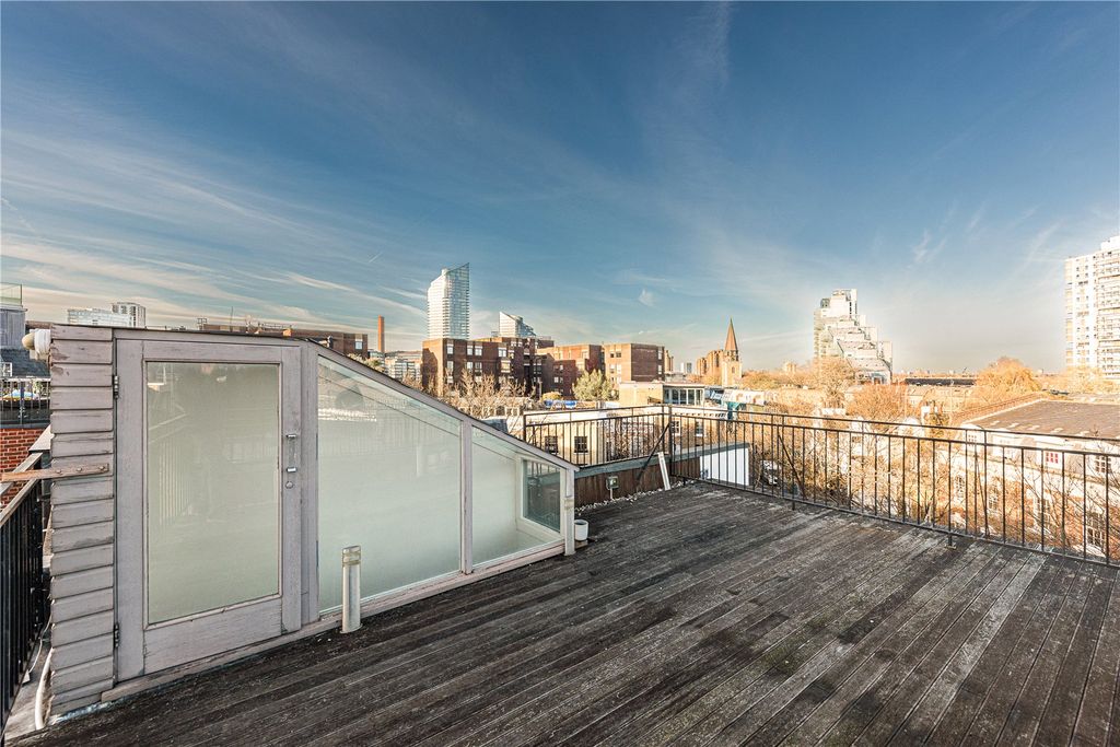 Property photo 3 of 13 Picture No. 30