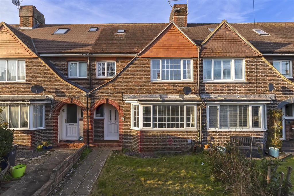 Property photo 1 of 22 Littlehampton Rd_25.Jpg
