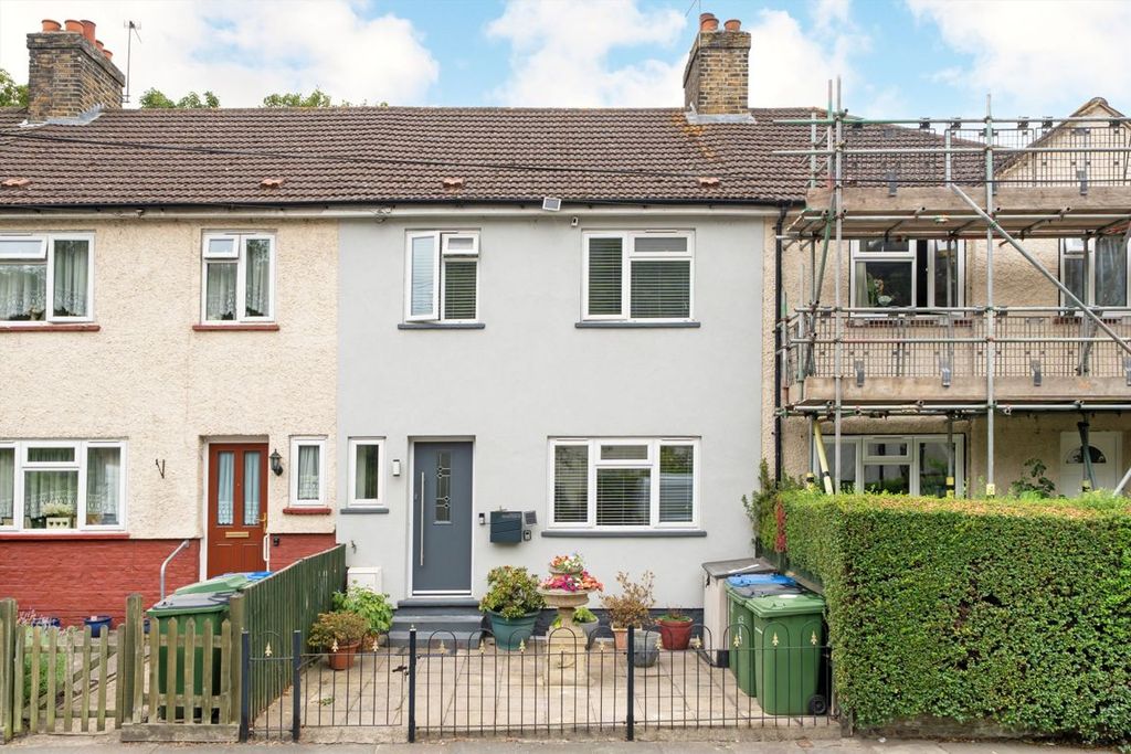 Property photo 1 of 8