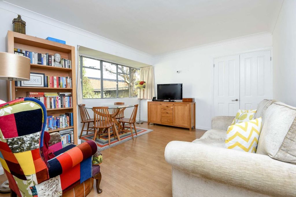 Property photo 2 of 4