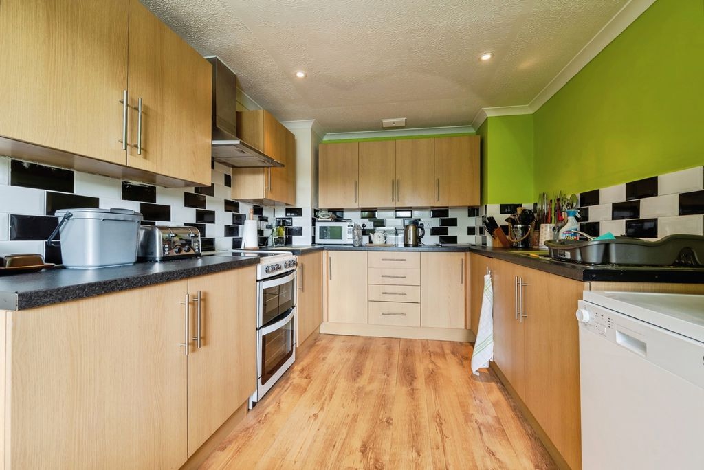 Property photo 3 of 13 Pbox-Img.Jpg