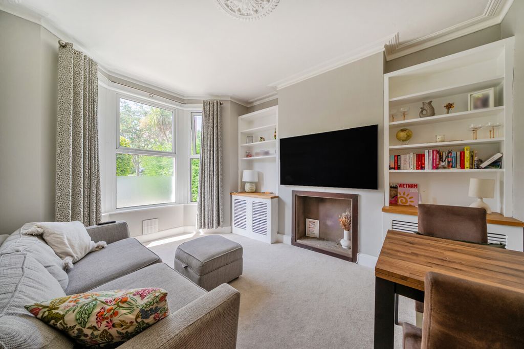 Property photo 1 of 13 1493286-3-6A517E0...
