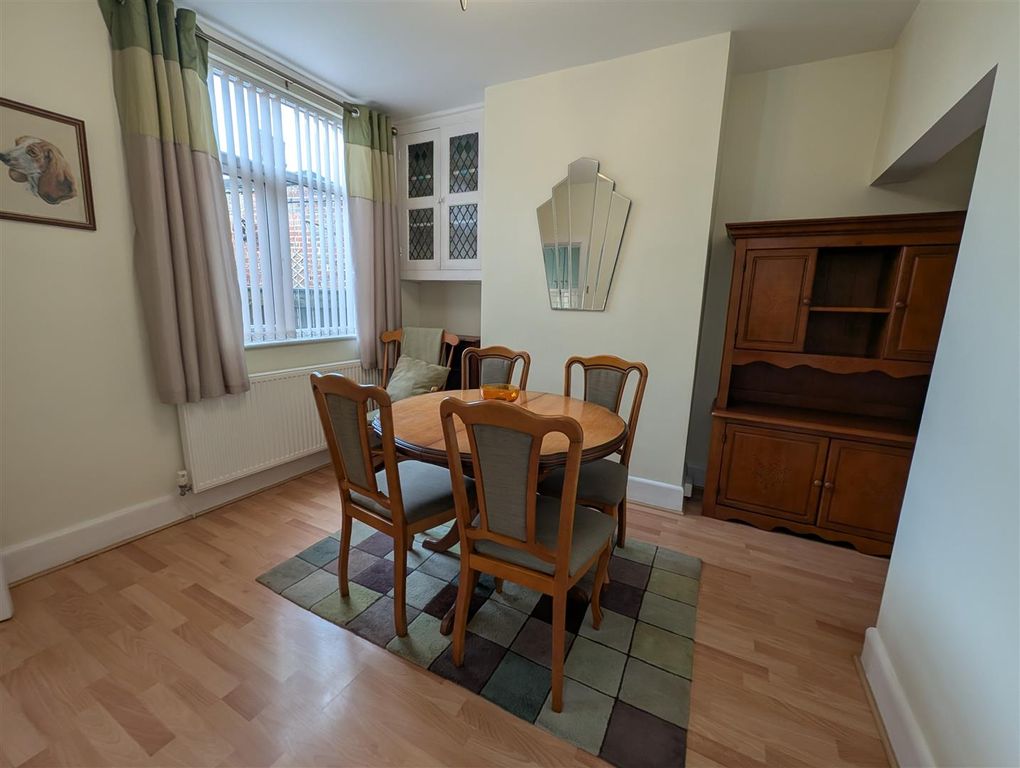 Property photo 3 of 12 Dining Room