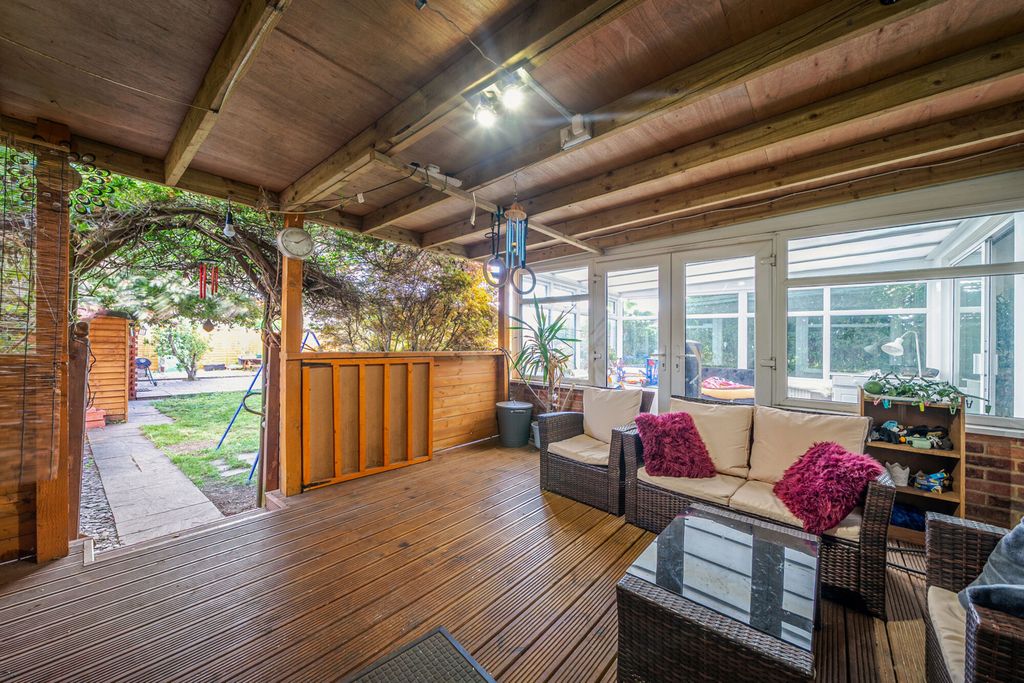 Property photo 3 of 25 1472447-21-6A283A...