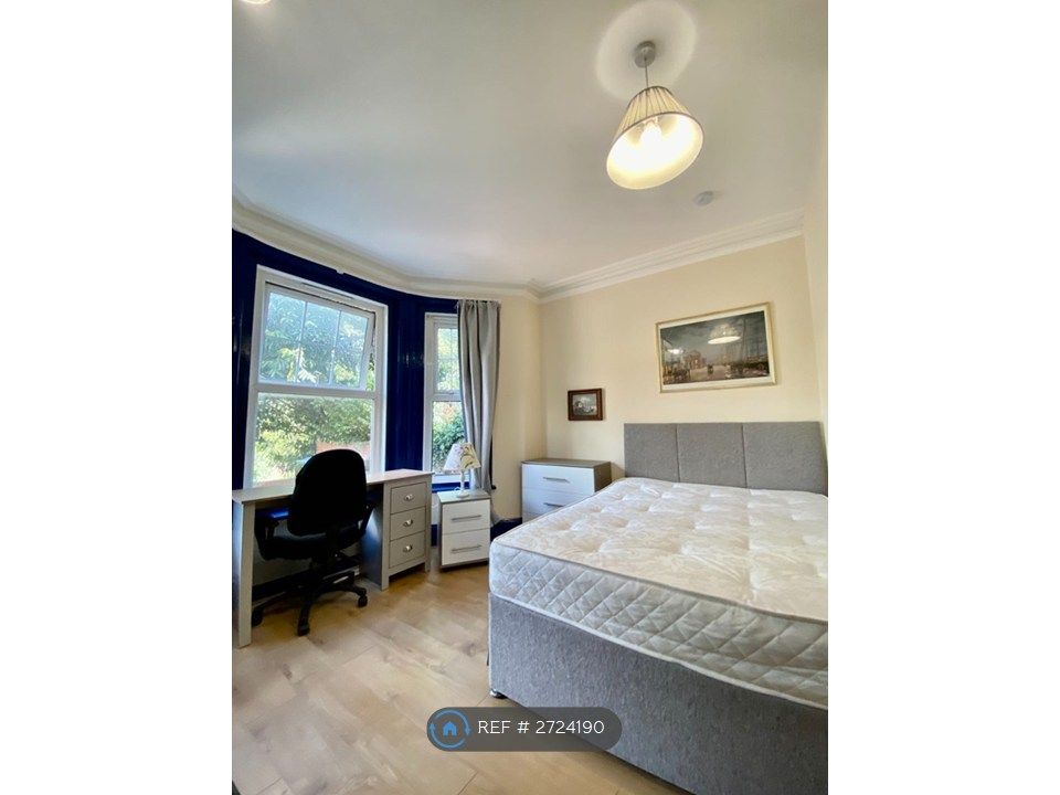 Property photo 1 of 35