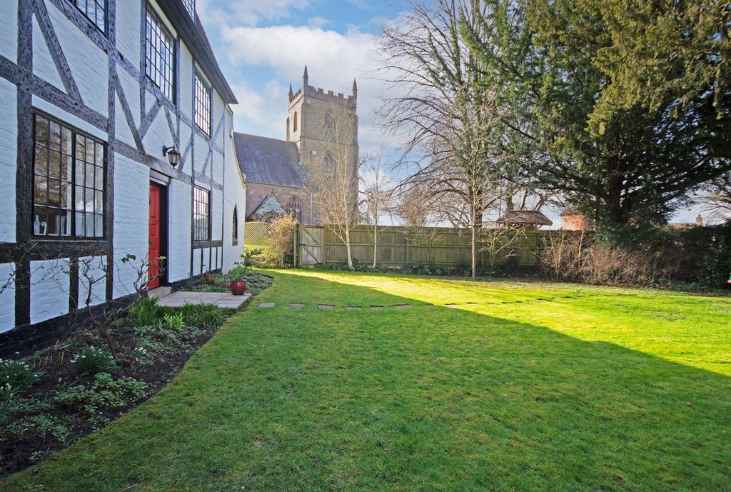 Property photo 3 of 25