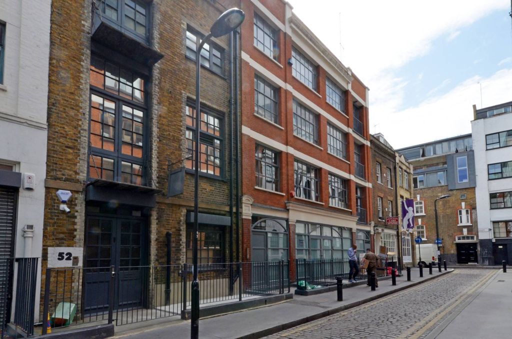 Property photo 1 of 21