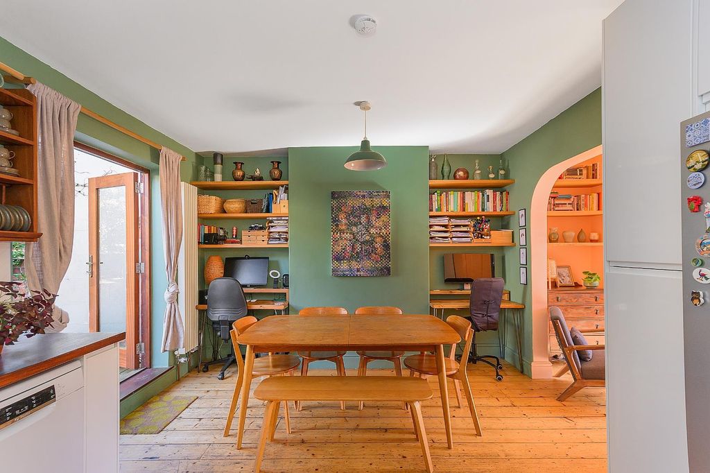 Property photo 1 of 26 2S0Srd - Kitchen Diner C.Jpg