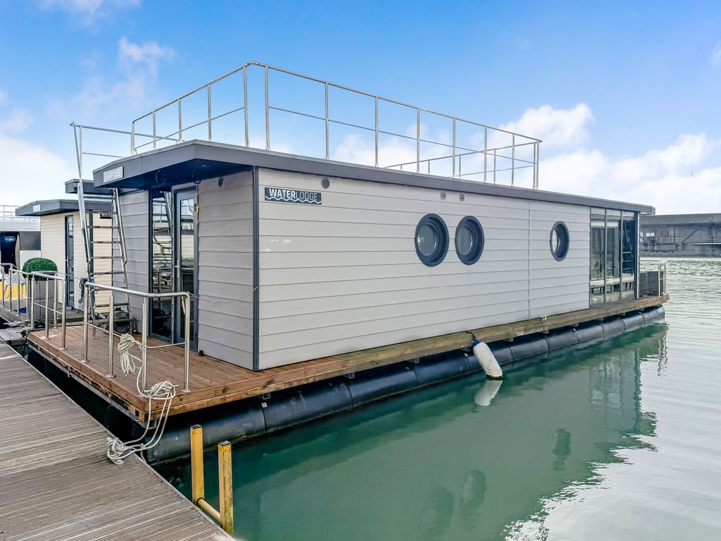 Property photo 1 of 14 Photo #1