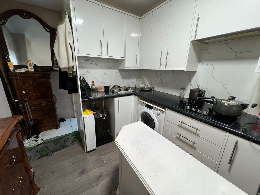 Property photo 3 of 4