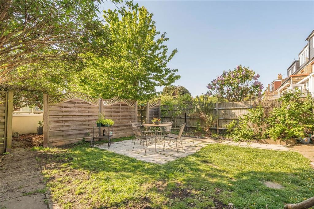 Property photo 2 of 7