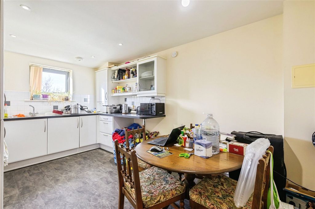 Property photo 3 of 14 Picture No. 13