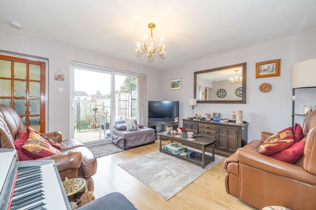 Property photo 2 of 12 Picture 2