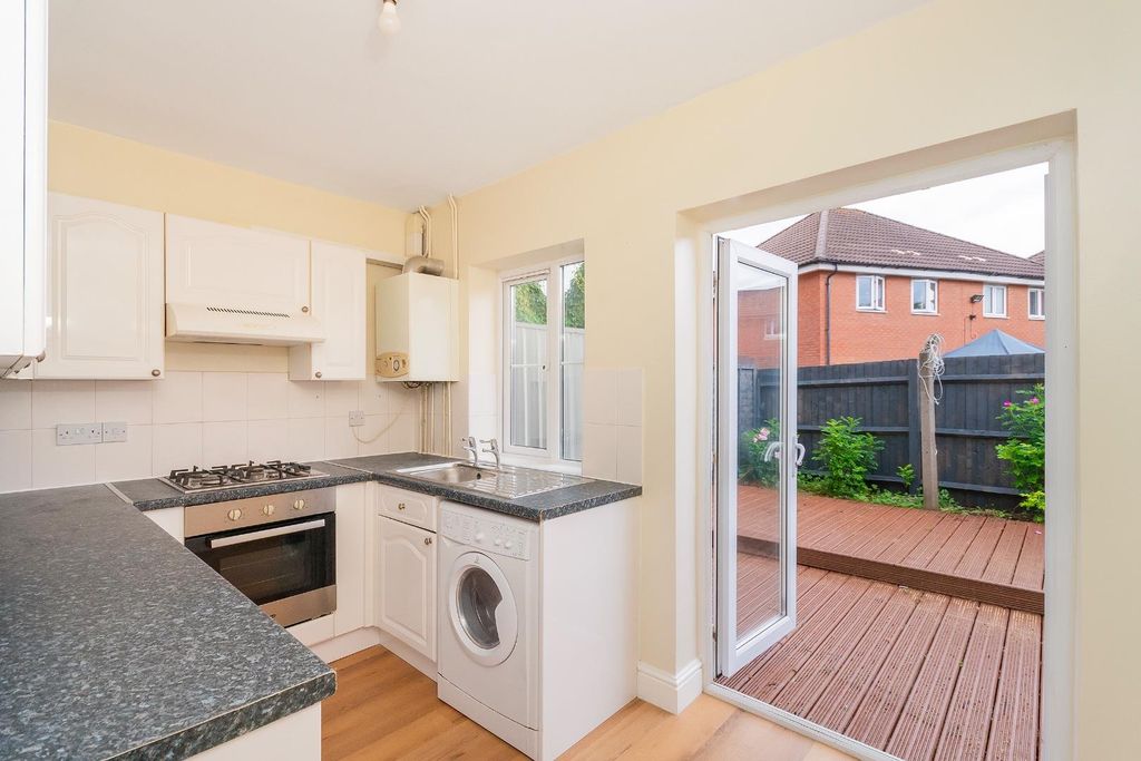 Property photo 3 of 24 4W9R5Awh - Kitchen D.Jpg