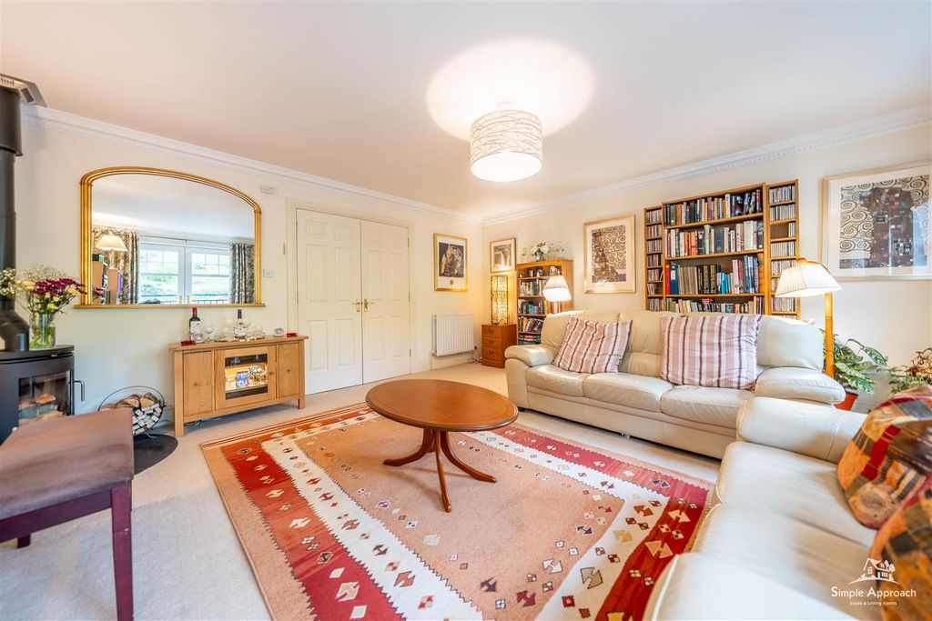 Additional image 15 of 4 bed property for saleRosslyn Avenue, Perth PH2