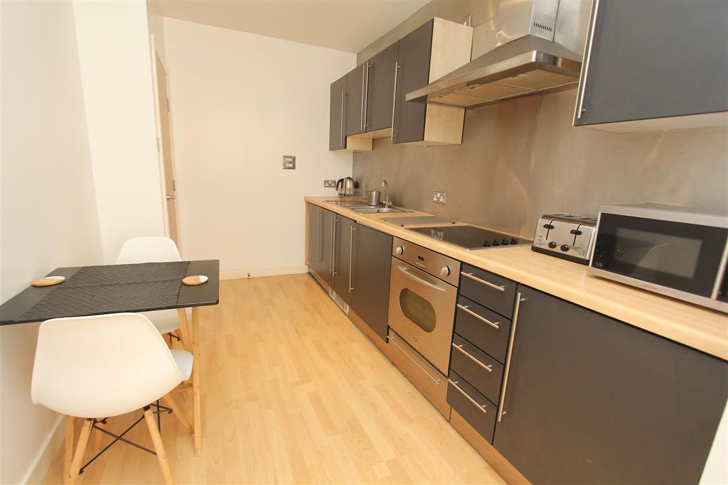 Property photo 2 of 8 Dining.Jpg