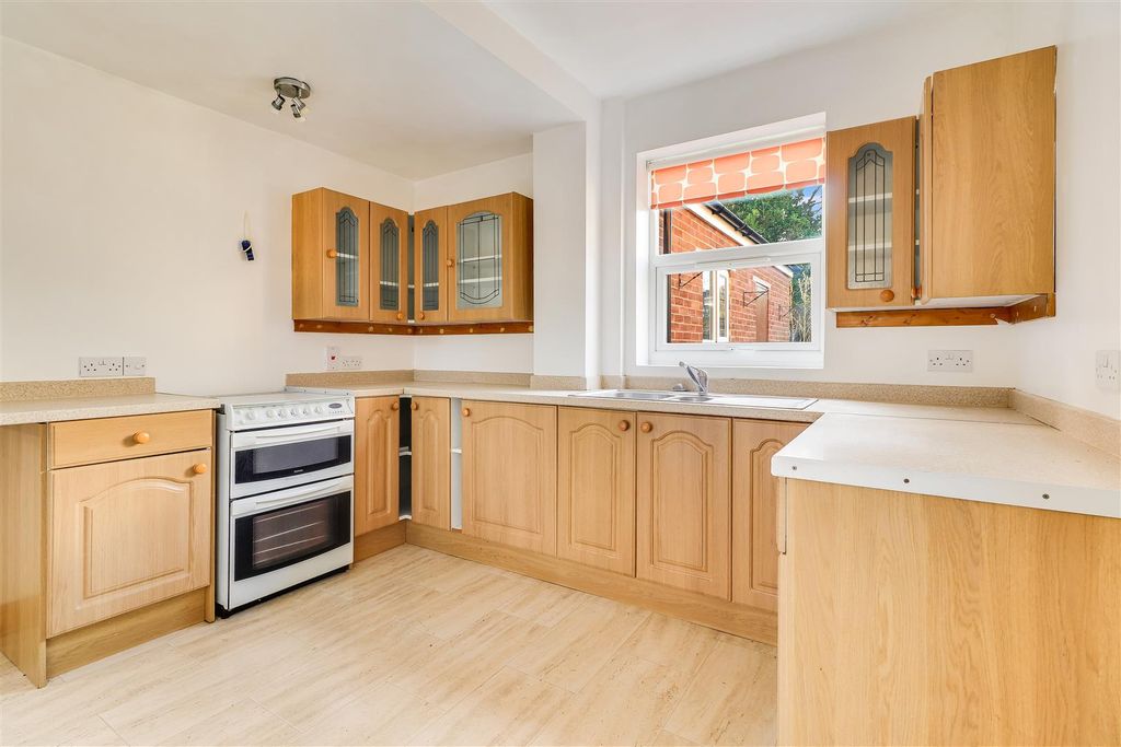 Property photo 3 of 21 Img (5).Jpg