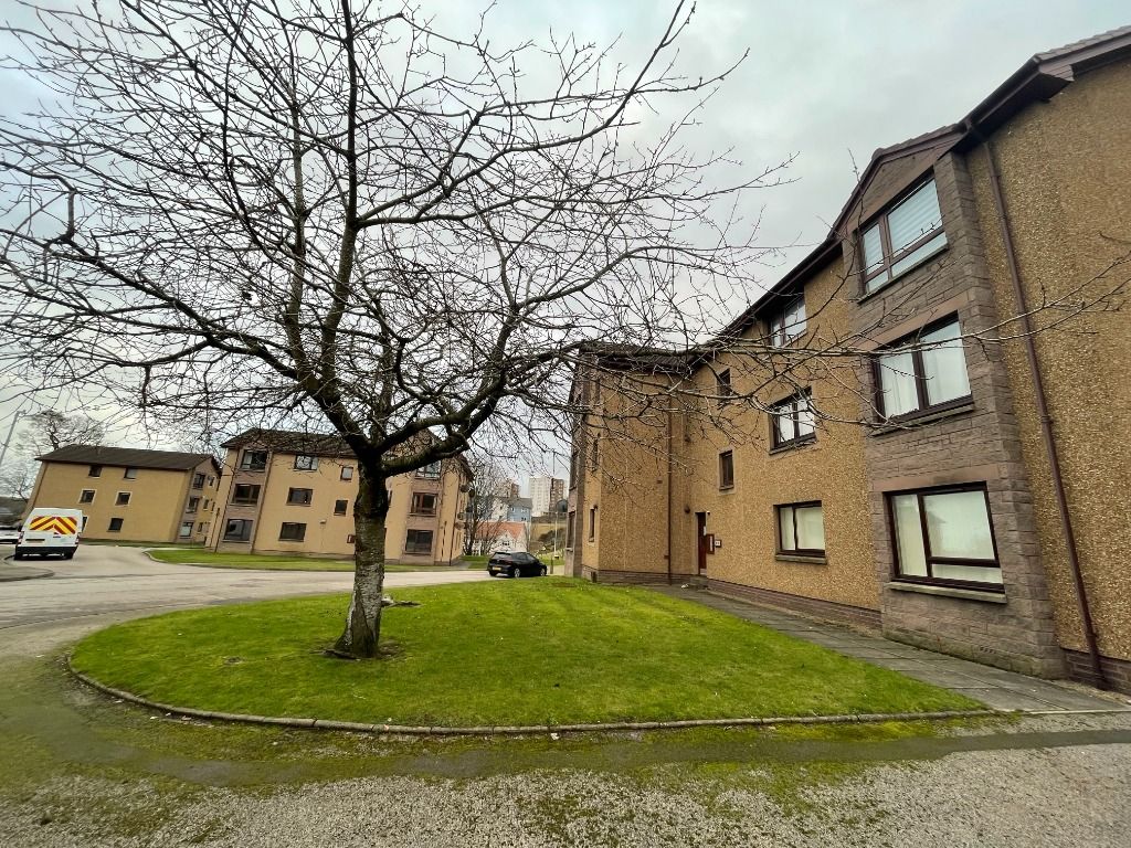 Property photo 1 of 8 Photo 1