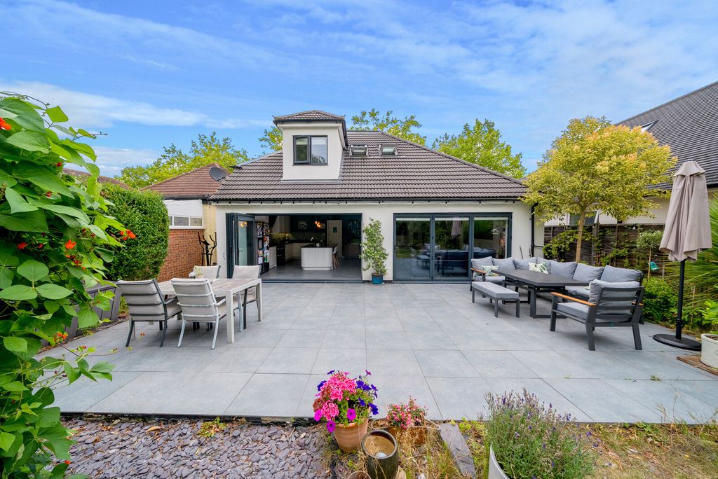 Property photo 1 of 19 Rear