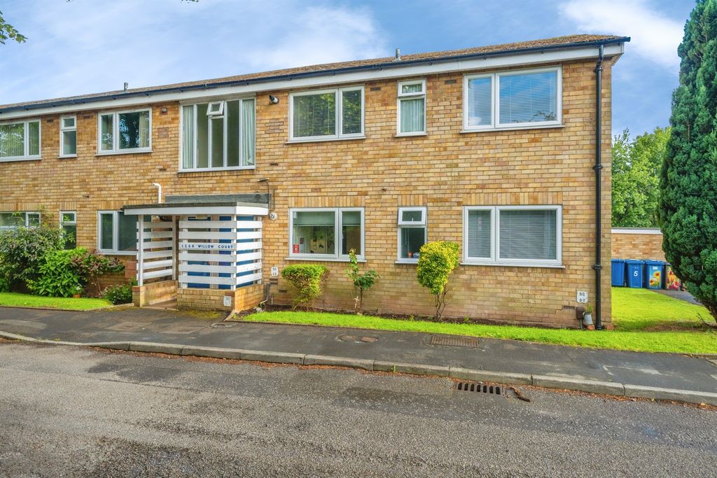 Property photo 1 of 16