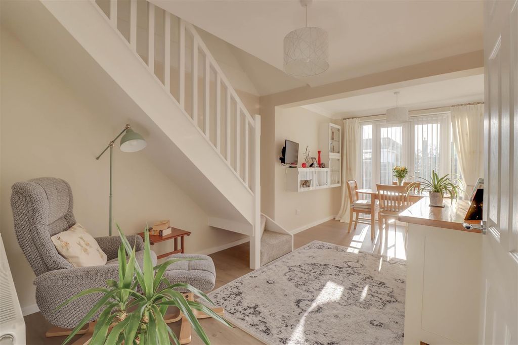 Property photo 2 of 16 19 Laurel Avenue-3.Jpg