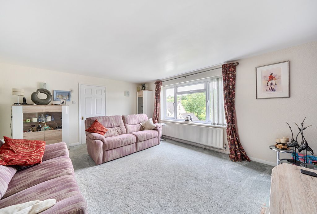 Property photo 3 of 23 1477009-9-6A2Ac13...
