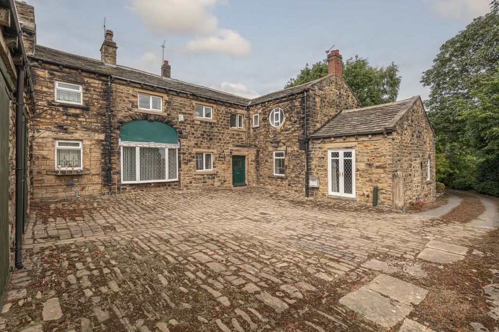 Property photo 1 of 23