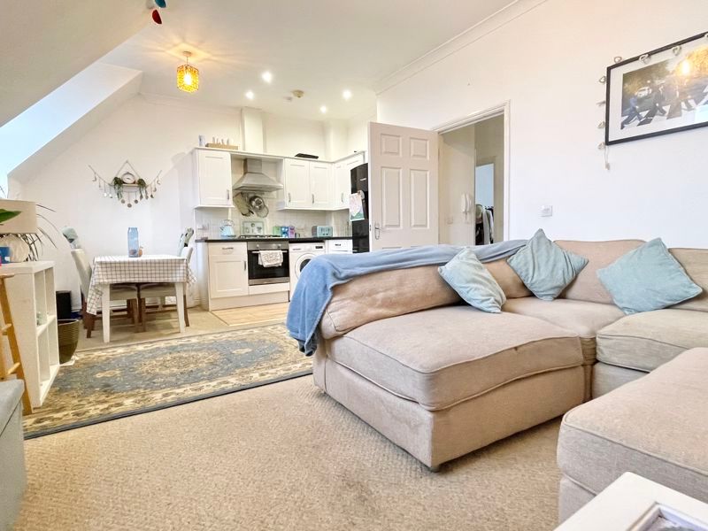 Property photo 2 of 12 Photo 5