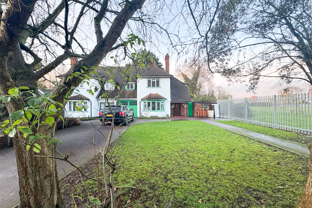 Property photo 1 of 13 (Main)