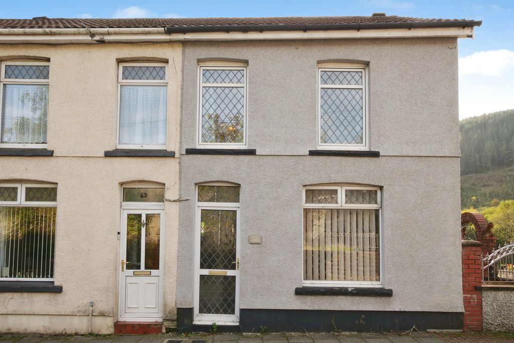 Property photo 1 of 23