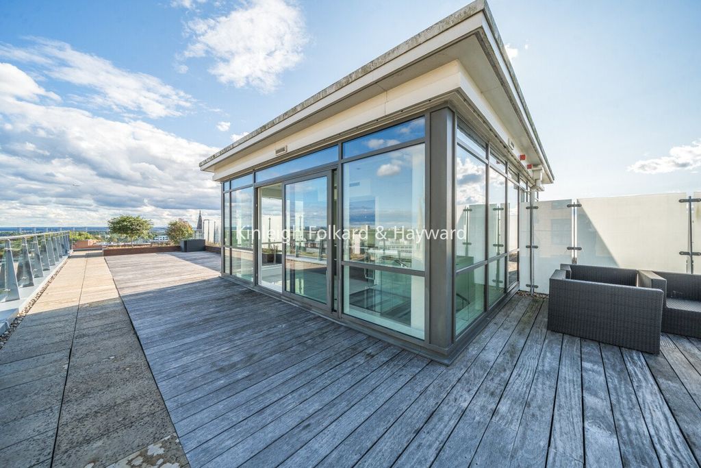 Property photo 3 of 13 Picture No. 16