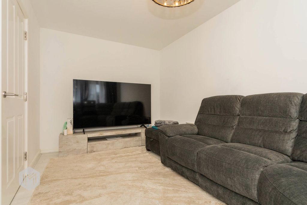 Property photo 2 of 24 Photograph