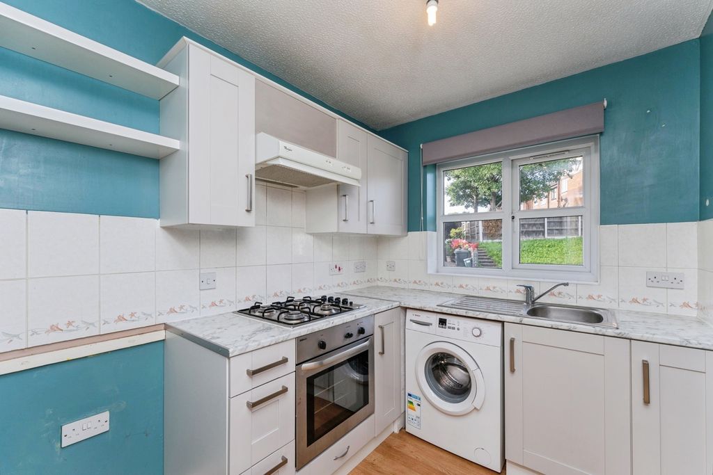 Property photo 2 of 15 Kitchen