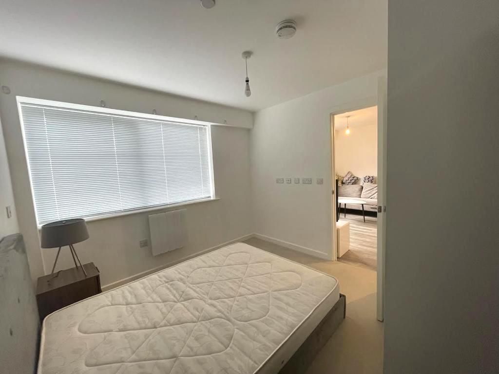 Property photo 3 of 6 Bedpic2.Jpg